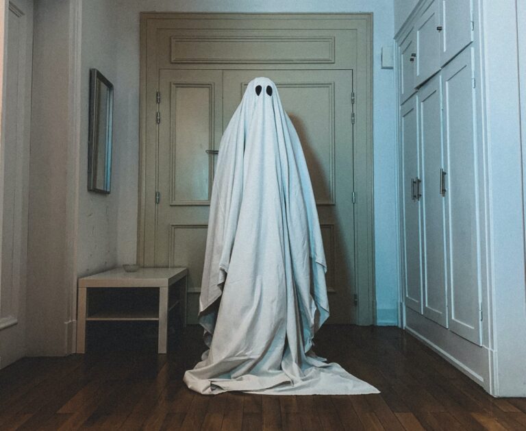Fantôme dans maison